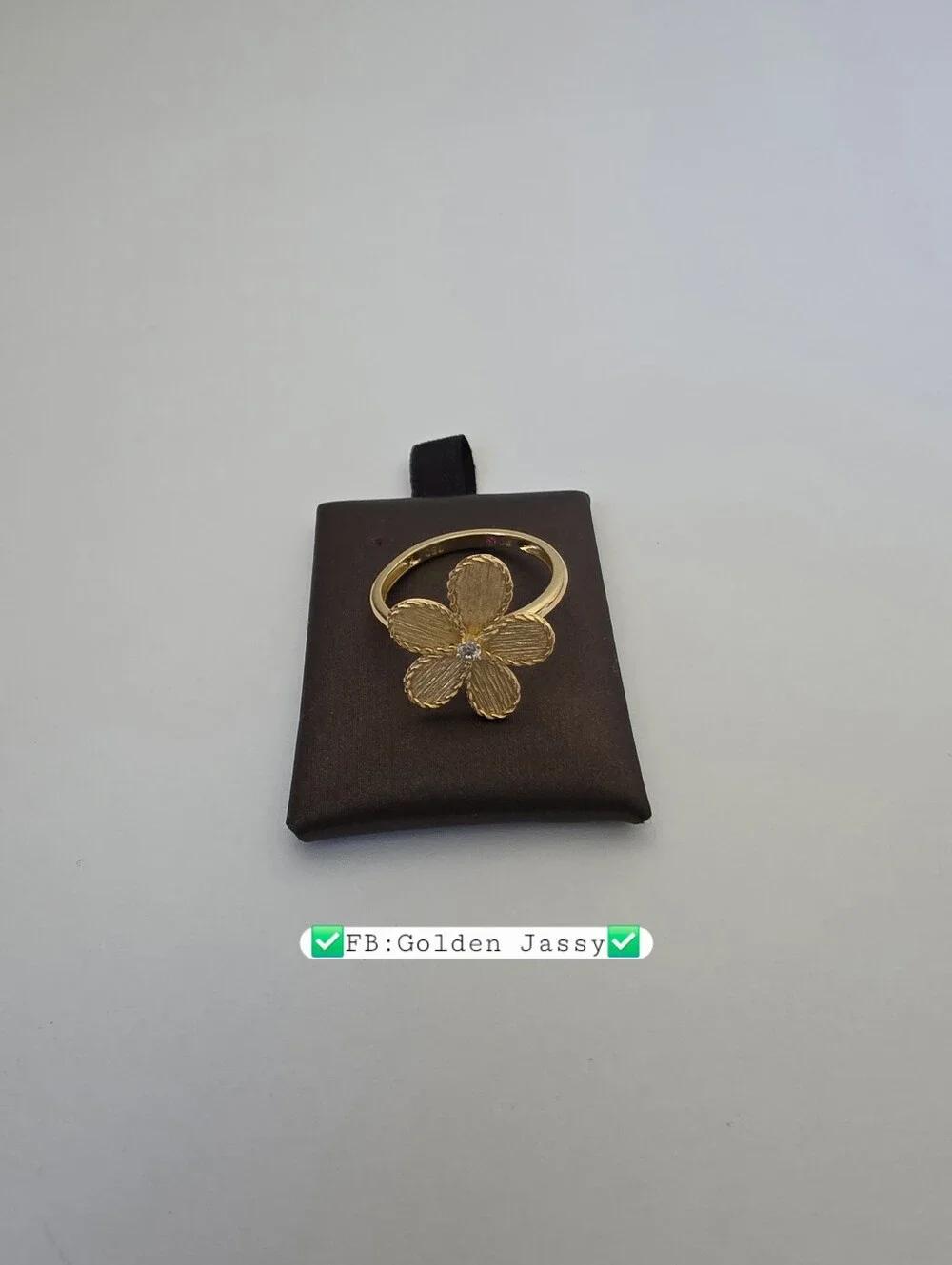 18K Real Gold Flower w/ Stone Ring 6
